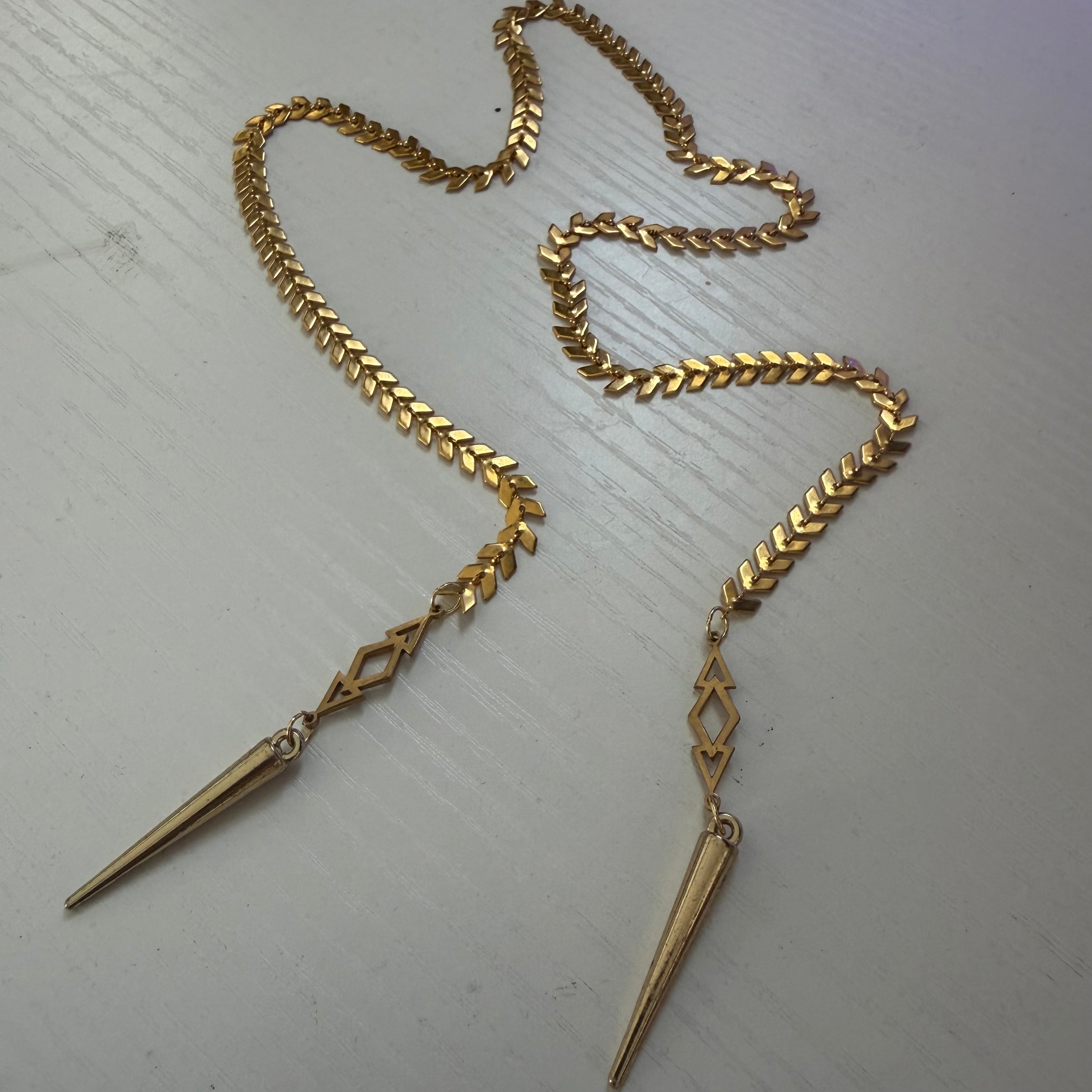 Guardian Gold w/ Daggers Face Chain